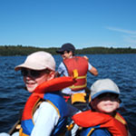 Family canoe outing muskoka-boat-adventure
